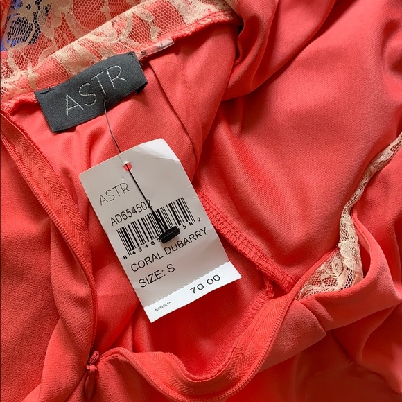 Romper NWT - Picture 4 of 9